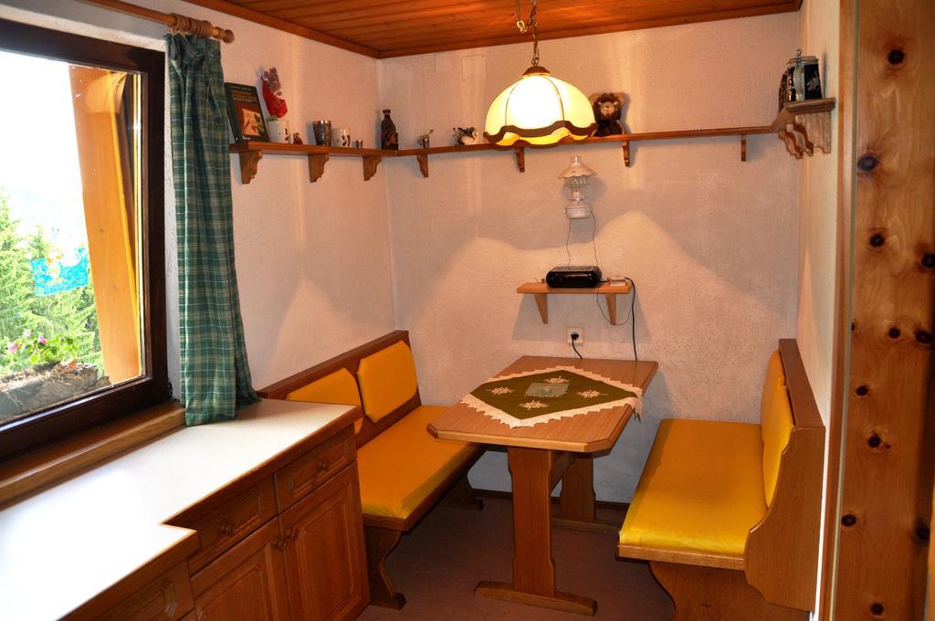 Almen-Kraeuter-Oberreiter Apartment Dellach im Drautal Bagian luar foto